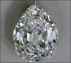 Foto do diamante Cullinan I, o maio já encontrado em jazidas de diamante.