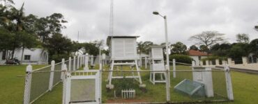 Estação Meteorológica convencional do IAG no Parque CienTec (Fonte: Marcos Santos/USP Imagens)