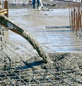 A composição desse elemento reúne agregados graúdos, cimento, água, minerais e aditivos (Fonte: Portal Mapa da obra)