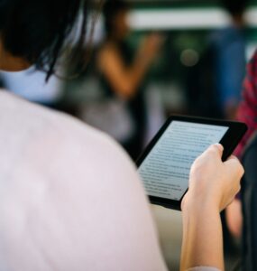 e-book Pavimentos industriais em concreto chega a loja.