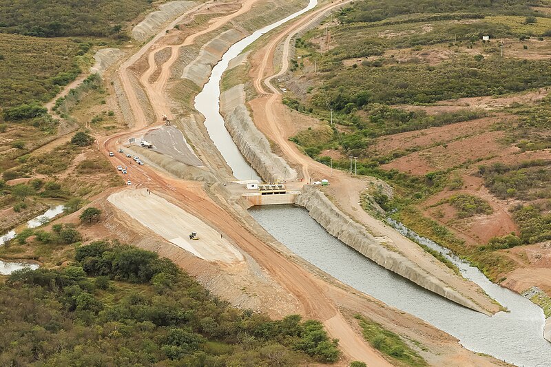 Imagem aérea da transposição do canal do rio São Francisco para o Estado do Ceará